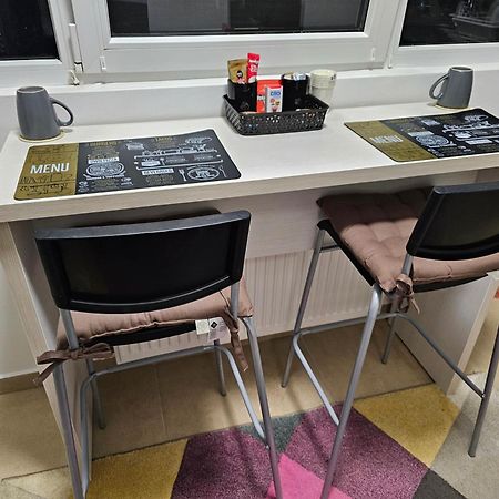 Luxury 1 Bedroom Apartment Roşu Eksteriør bilde