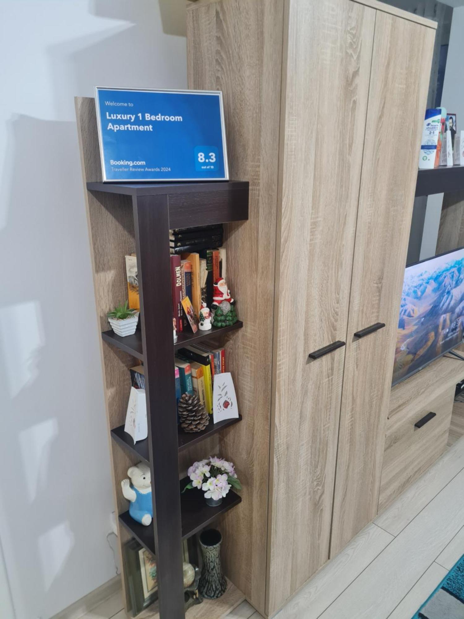 Luxury 1 Bedroom Apartment Roşu Eksteriør bilde