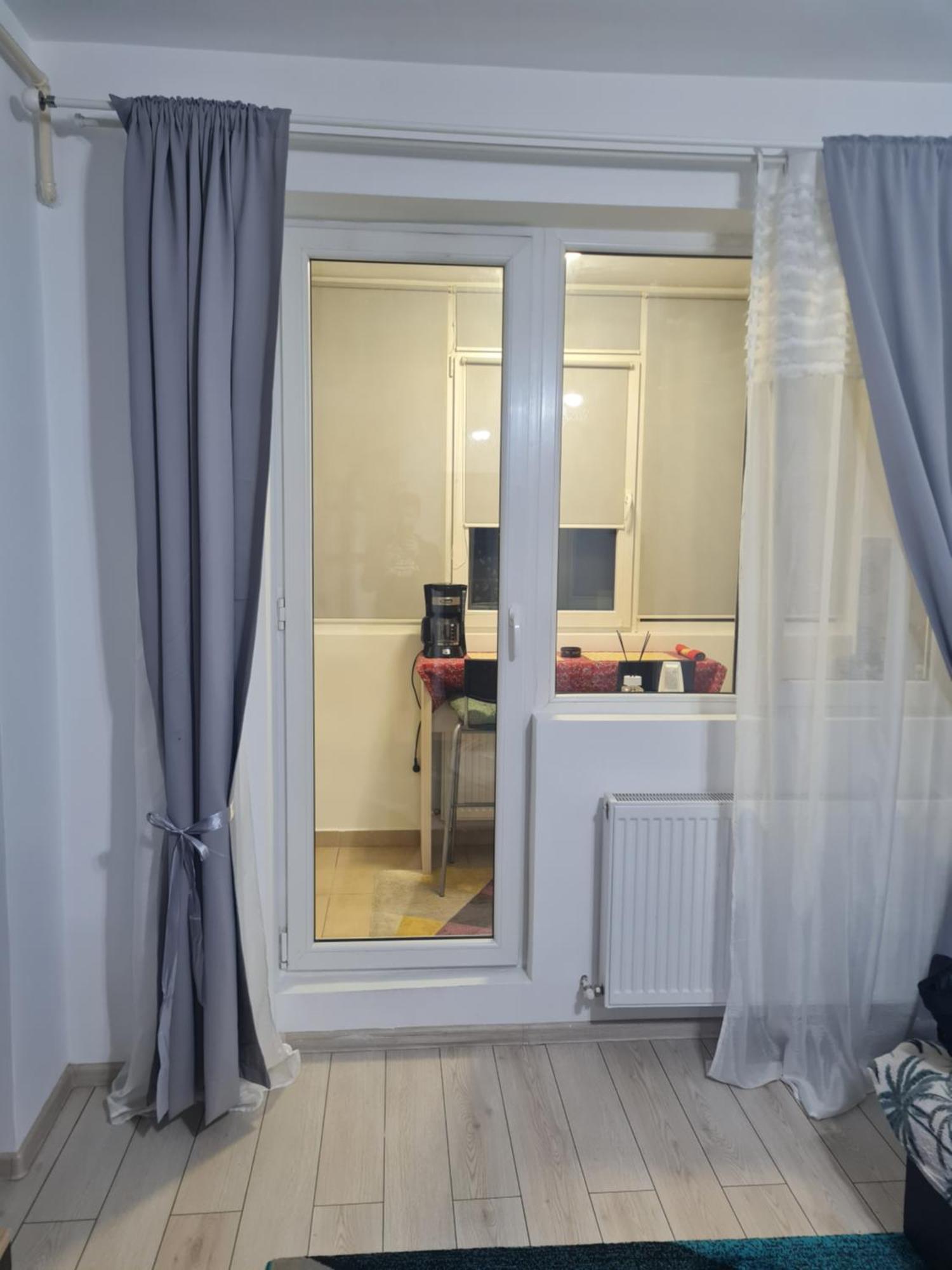 Luxury 1 Bedroom Apartment Roşu Eksteriør bilde
